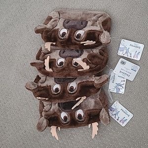 NEW Frozen II (4 Pencil Cases)